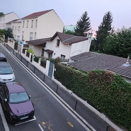 Superbe ,proche De Paris, Dans Privee , Ideal Familles, Parking Et Wifi Gratuits! ! ! *