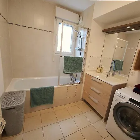 Apartment Superbe ,proche De Paris, Dans Privee , Ideal Familles, Parking Et Wifi Gratuits! ! ! *