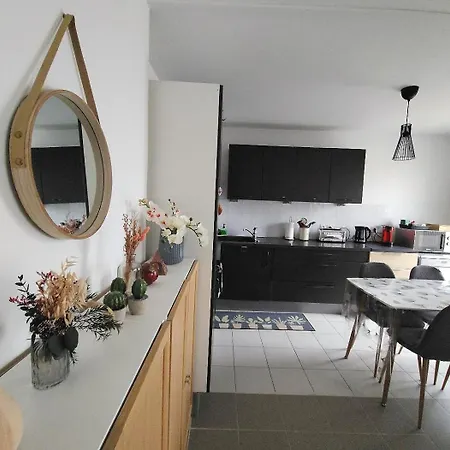 Superbe ,proche De Paris, Dans Privee , Ideal Familles, Parking Et Wifi Gratuits! ! ! Apartment Vitry-sur-Seine