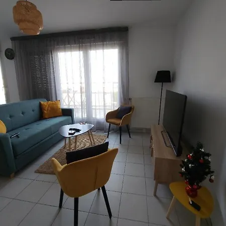 Superbe ,proche De Paris, Dans Privee , Ideal Familles, Parking Et Wifi Gratuits! ! ! *