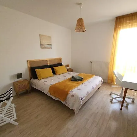 Apartment Superbe ,proche De Paris, Dans Privee , Ideal Familles, Parking Et Wifi Gratuits! ! ! Vitry-sur-Seine