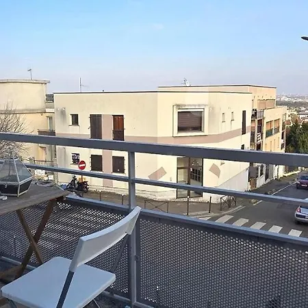 Apartment Superbe ,proche De Paris, Dans Privee , Ideal Familles, Parking Et Wifi Gratuits! ! ! Vitry-sur-Seine